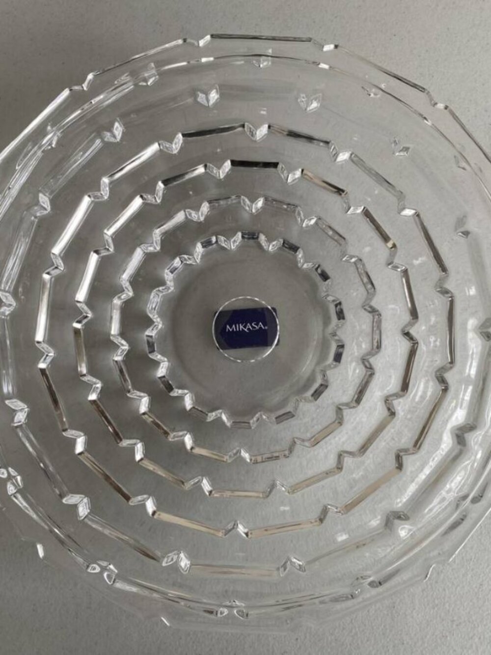 NEW open box--Mikasa palazzo centerpiece dish